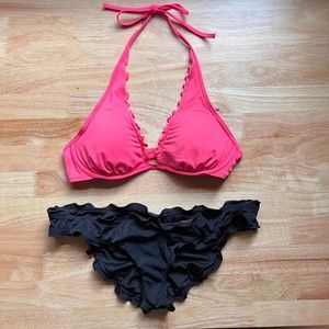 **SOLD*Victoria's Secret Ruffle bikini set hot pink halter& black cheeky bottoms
